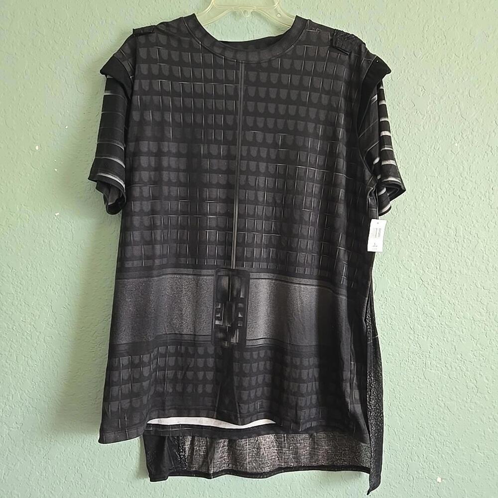 NWT Disney Cruise Lines L Black Star Wars Shirt with Detachable Cape Darth Vader